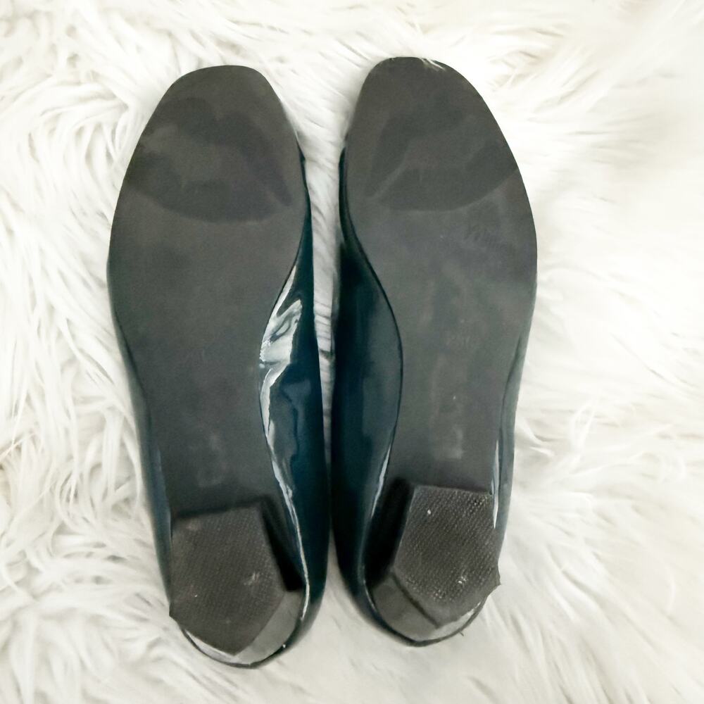 MILLIE'S | Navy Blue Patent Leather Loafer Slip-on Tan Buckle | Size 235, US 7 - Picture 4 of 11